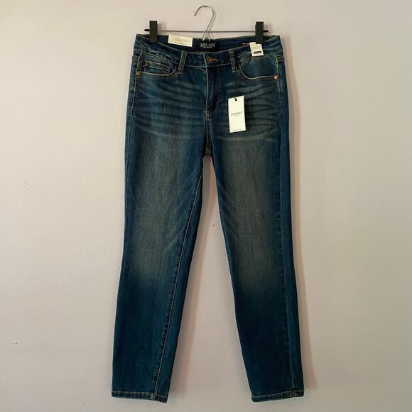 NWT Judy Blue Dark Wash Relaxed Fit Jeans High Waisted Slim Women's size 29 - Picture 1 of 13